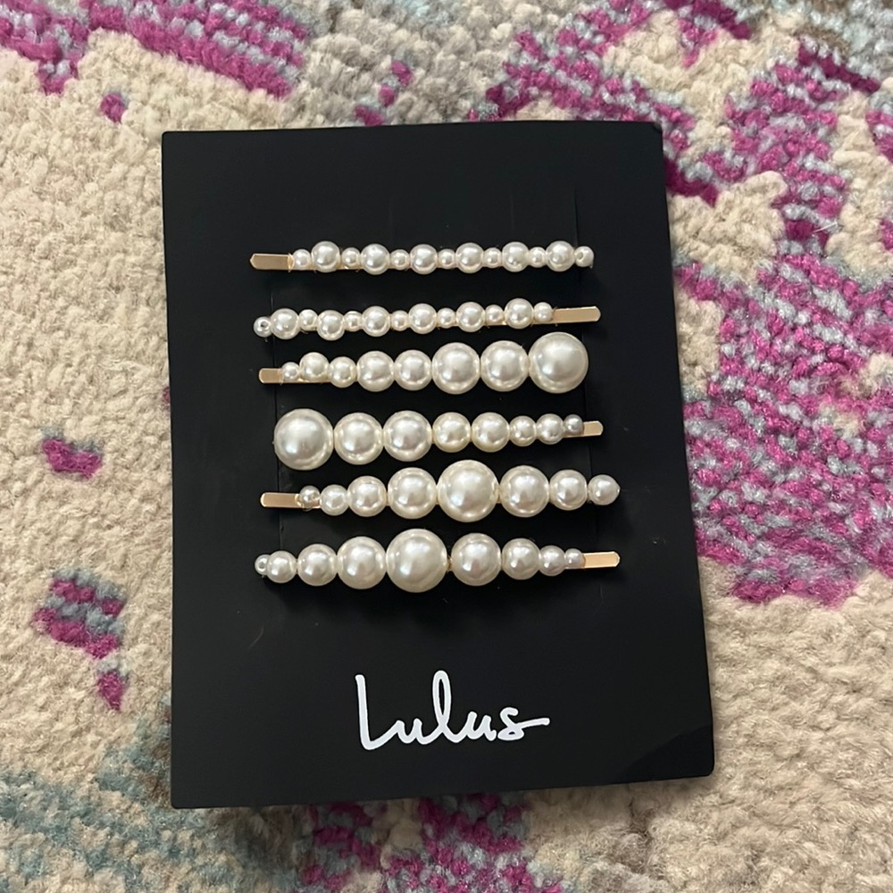 Lulus Pearl Hair Pin Set